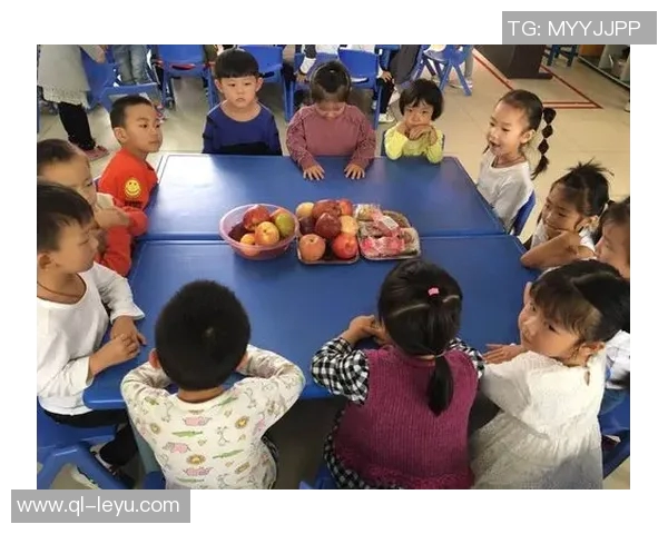 李梦分享中秋团圆美照祝福大家共度佳节快乐时光 李梦分享中秋团圆美照祝福大家共度佳节快乐时光