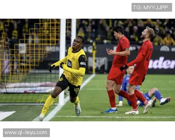 吉滕斯分享英格兰U21队友间的UNO游戏乐趣期待在欧洲杯中取得胜利 吉滕斯分享英格兰U21队友间的UNO游戏乐趣期待在欧洲杯中取得胜利