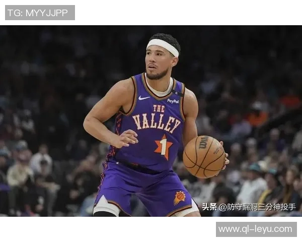 布克遭遇严密防守表现低迷18投仅4中贡献10分16助攻却有9次失误 布克遭遇严密防守表现低迷18投仅4中贡献10分16助攻却有9次失误